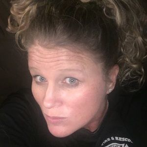 Meet your Posher, Debra